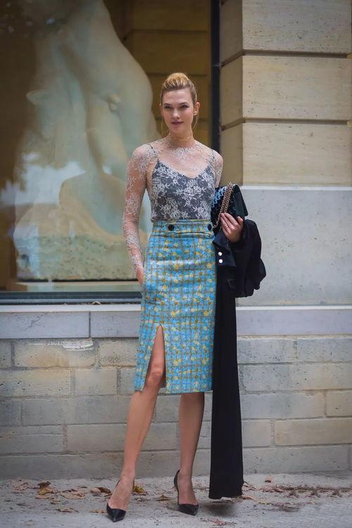 成人裙子走秀造型视频,成人裙子走秀造型风采瞬间