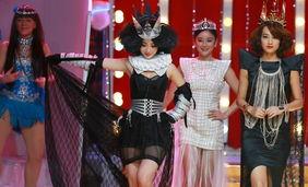 成人裙子走秀造型视频,成人裙子走秀造型风采瞬间