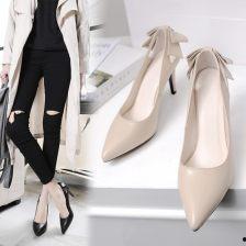 成人兔子鞋编织视频,轻松编织成人兔子鞋