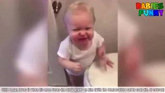 成人吹头发视频  第1张